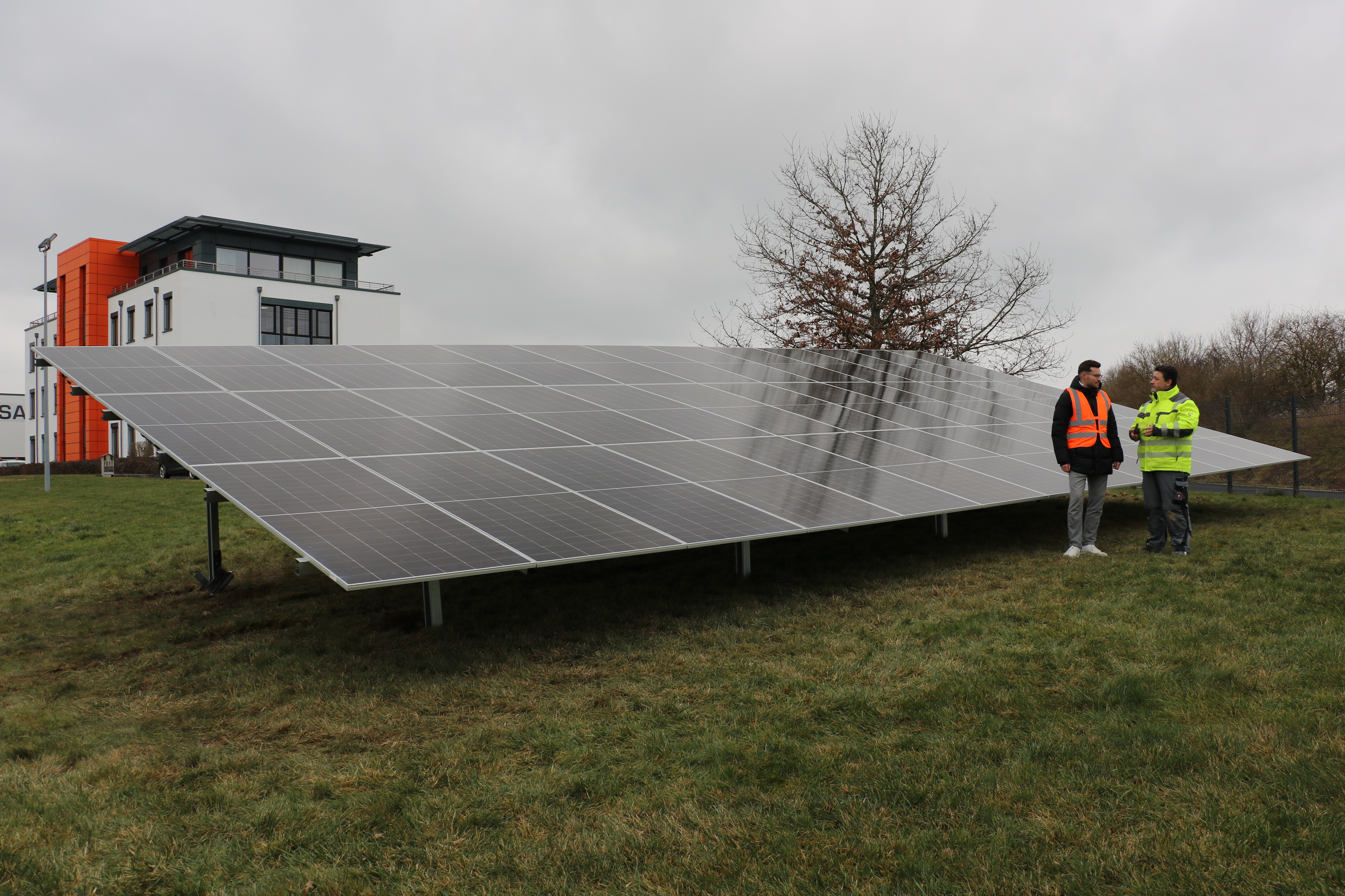 „HelioRack“ (3V13); į pietų pusę